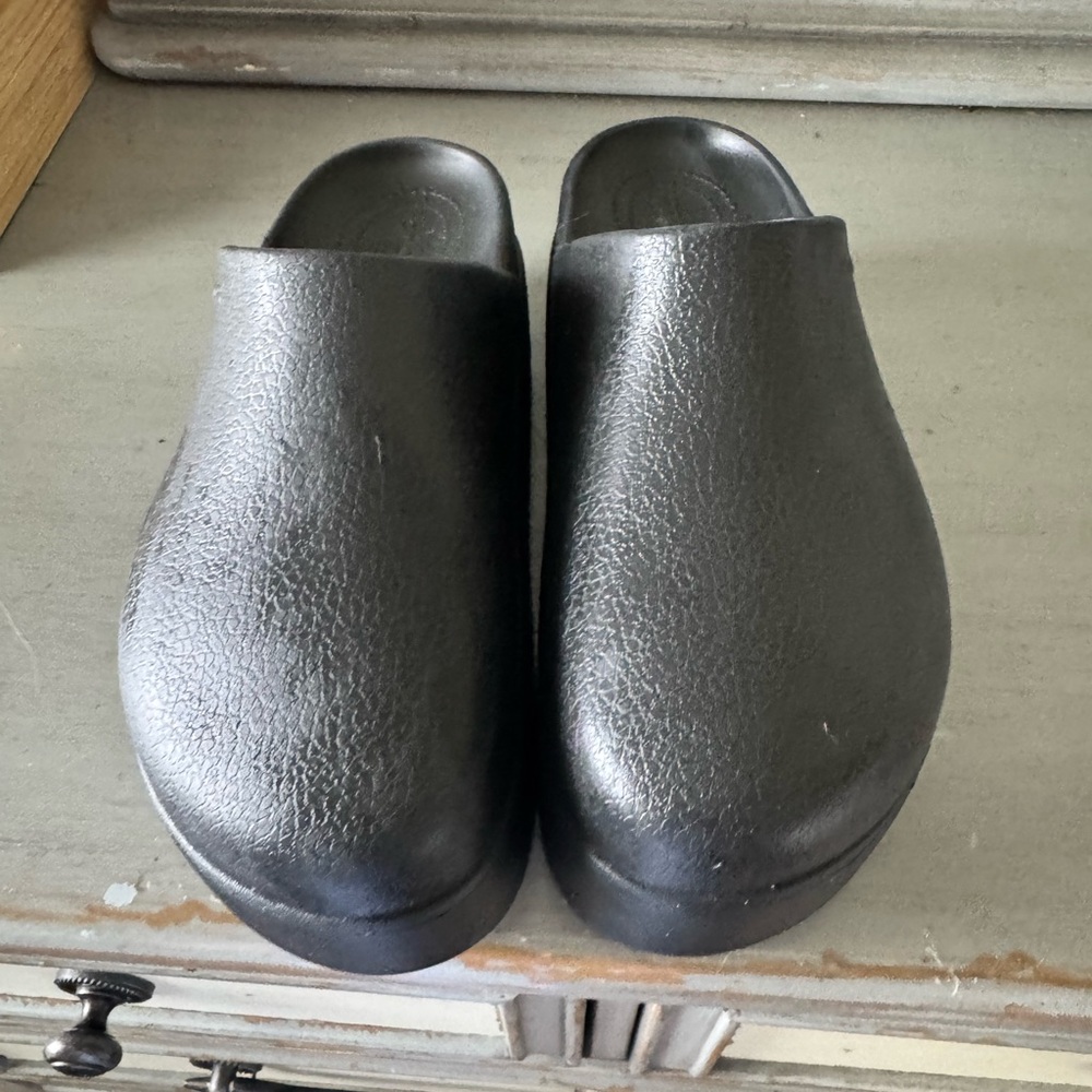 CROCS Black Platform Shoes Dylan platform clog